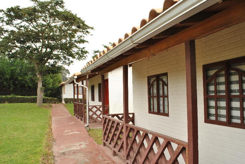 Hosteria Rosa Blanca Puembo Exterior photo